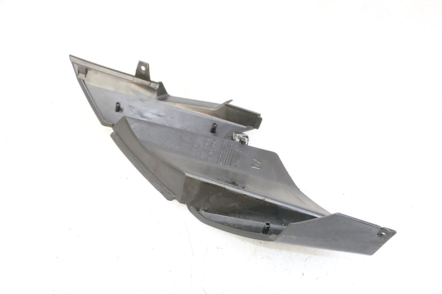 photo de UNTER SITZ VERKLEIDUNG RECHTS APRILIA SR R 2T LC 50 (2018 - 2021)