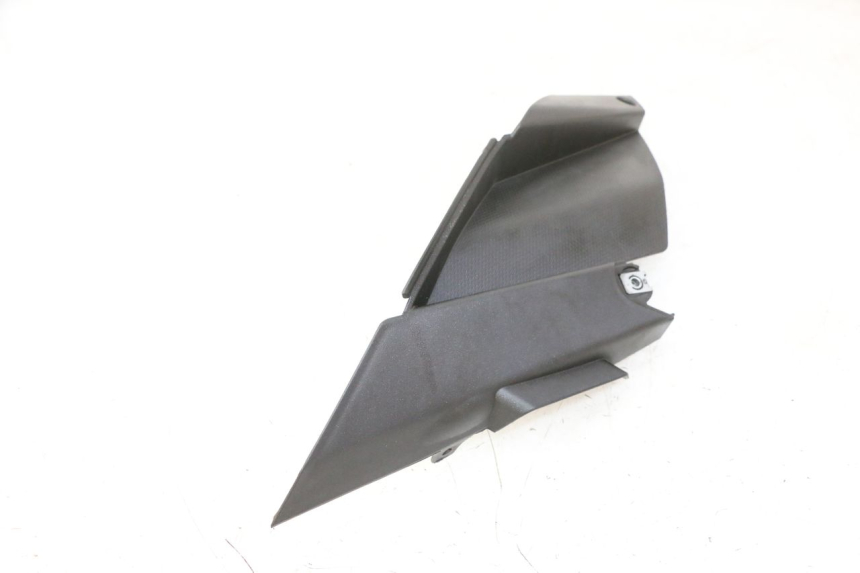photo de UNTER SITZ VERKLEIDUNG RECHTS APRILIA SR R 2T LC 50 (2018 - 2021)