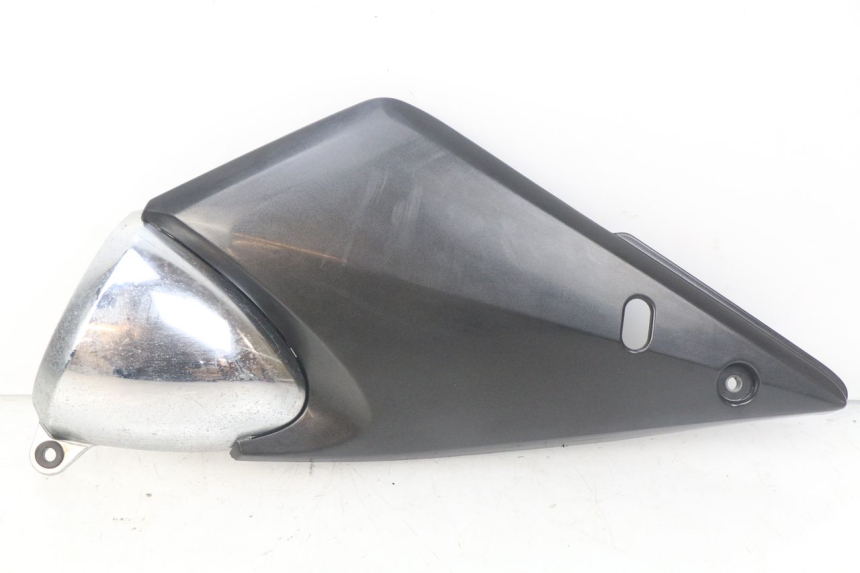 photo de UNTER SITZ VERKLEIDUNG RECHTS SUZUKI GSF N BANDIT 600 (2000 - 2004)
