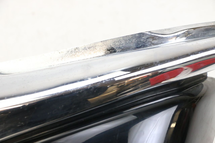 photo de UNTER SITZ VERKLEIDUNG RECHTS SUZUKI VL INTRUDER 125 (2004 - 2007)