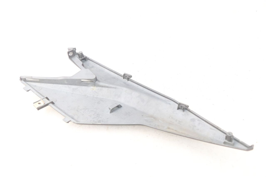 photo de RECHTER SITZBANKDECKEL SYM JET 4 4T 50 (2018 - 2021)