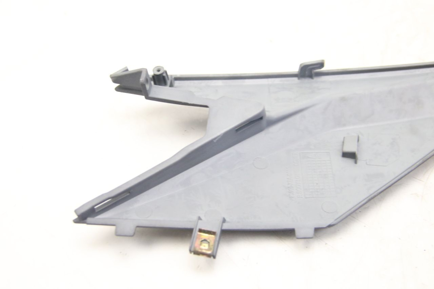 photo de RECHTER SITZBANKDECKEL SYM JET 4 4T 50 (2018 - 2021)