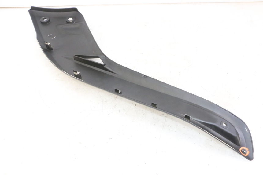 photo de RECHTER SITZBANKDECKEL YAMAHA X-MAX XMAX 125 (2010 - 2014)
