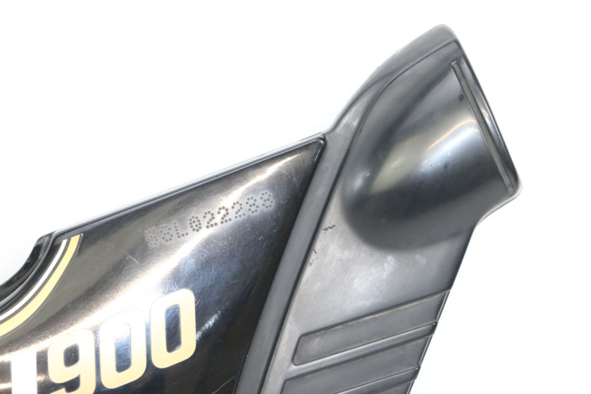 photo de UNTER SITZ VERKLEIDUNG RECHTS YAMAHA XJ F 900 (1983 - 1994)
