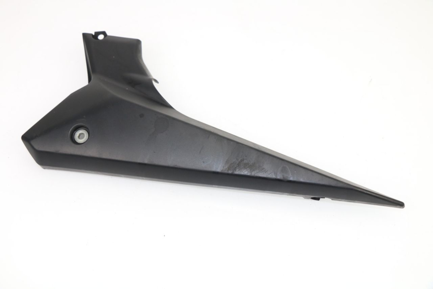 photo de UNTER SITZ VERKLEIDUNG RECHTS YAMAHA XJ6 ABS 600 (2008 - 2016)