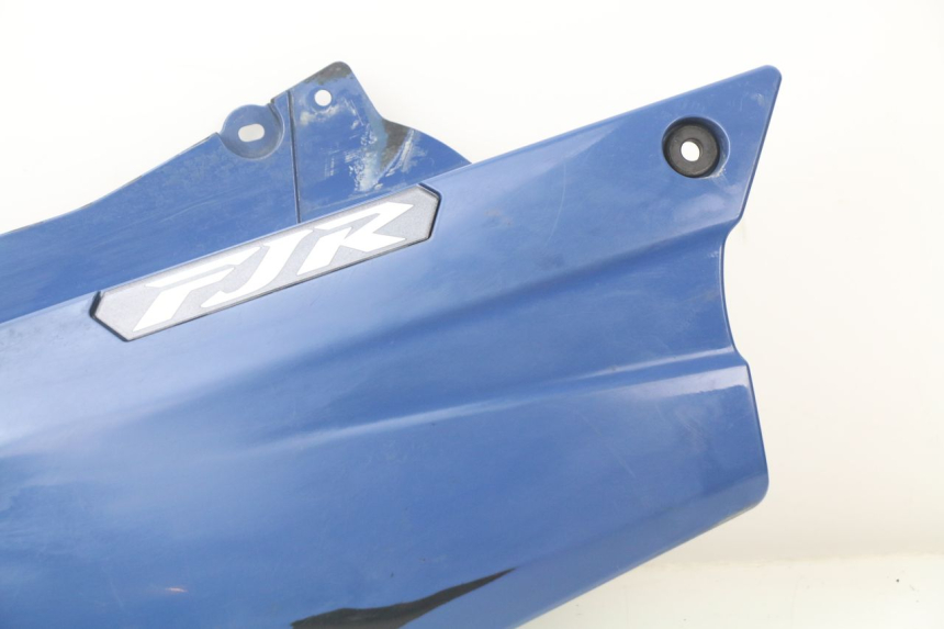 photo de UNTER SITZ VERKLEIDUNG RECHTS YAMAHA FJR ABS 1300 (2006 - 2012)