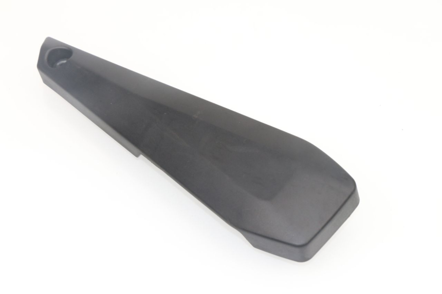 photo de UNTER SITZ VERKLEIDUNG RECHTS YAMAHA FZ8 800 (2010 - 2016)