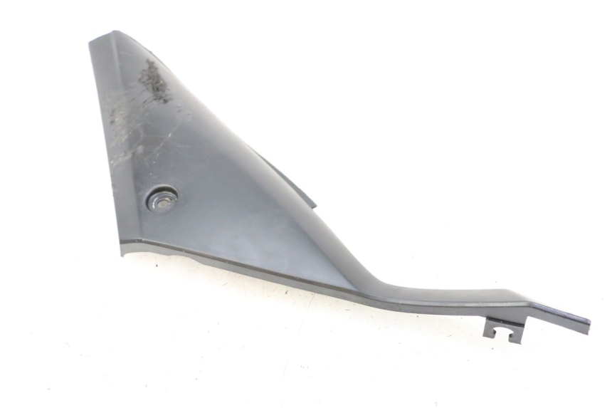 photo de UNTER SITZ VERKLEIDUNG RECHTS YAMAHA TZR 50 (2008 - 2016)