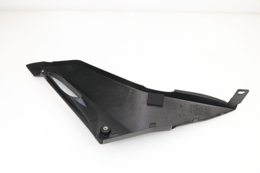 photo de UNTER SITZ VERKLEIDUNG RECHTS YAMAHA YZF R 125 (2008 - 2013)