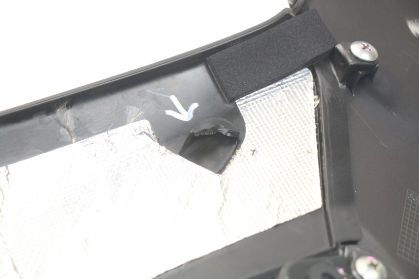 photo de UNTER SITZ VERKLEIDUNG RECHTS KAWASAKI Z Z900 900 (2017 - 2019)