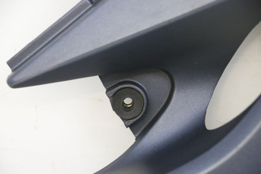 photo de UNTER SITZ VERKLEIDUNG RECHTS KAWASAKI ZR 7 750 (1999 - 2001) - Ergänzendes Produktfoto