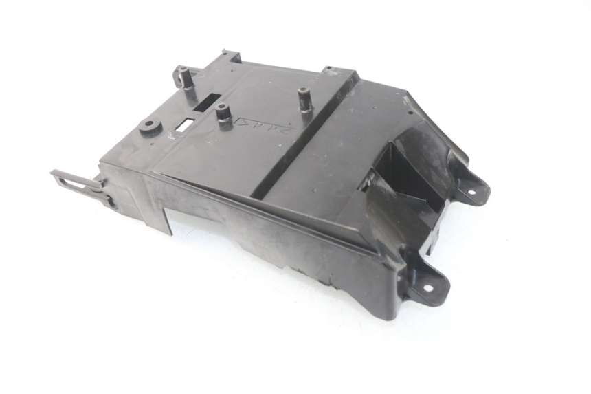 photo de UNTER SITZ VERKLEIDUNG YAMAHA FJR ABS 1300 (2006 - 2012)