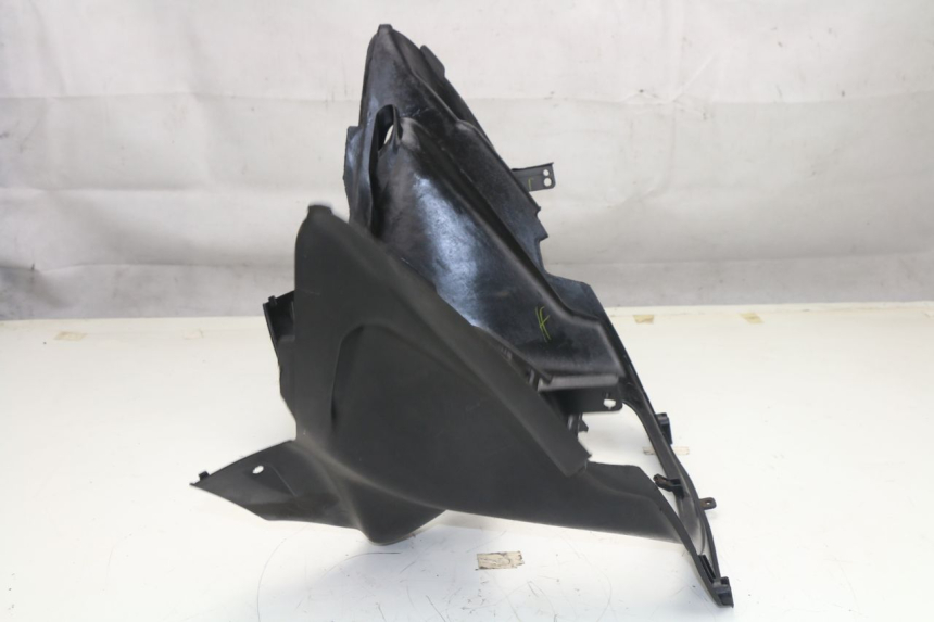 photo de UNTER SITZ VERKLEIDUNG MBK FLAME 125 (2000 - 2004)