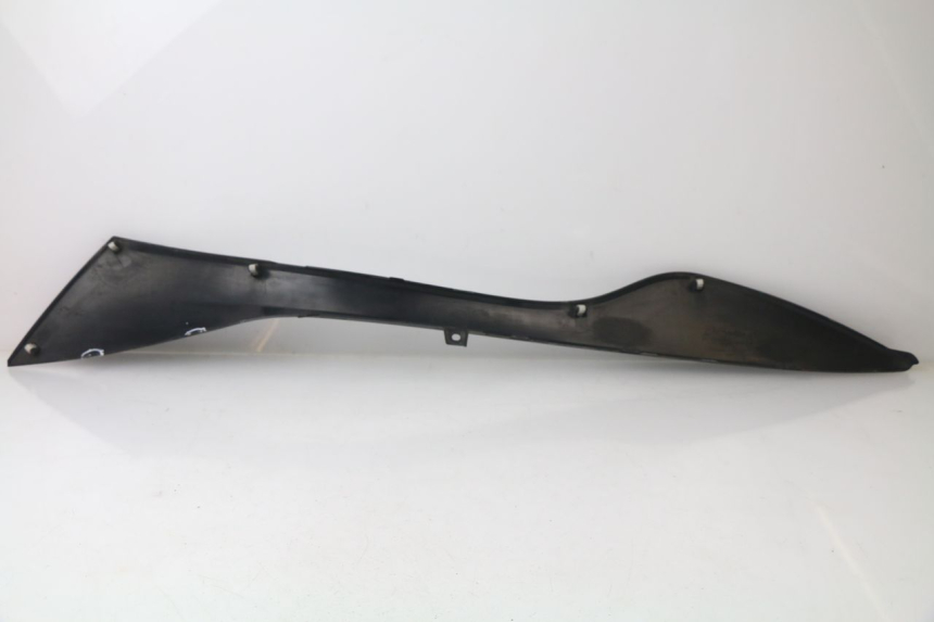 photo de UNTER SITZ VERKLEIDUNG LINKS SUZUKI AN BURGMAN 400 (2006 - 2010)