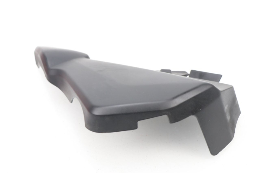 photo de LINKS UNTER DEM LINKEN SITZ HONDA CBF 500 (2004 - 2007)