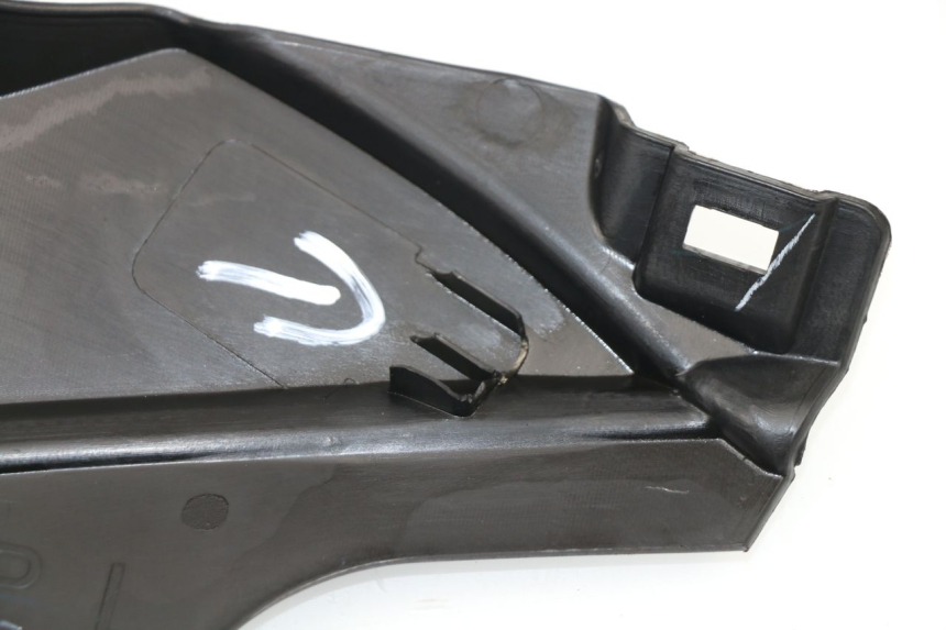 photo de UNTER SITZ VERKLEIDUNG LINKS HONDA CBR R 125 (2011 - 2016)