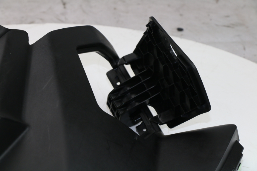 photo de LINKS UNTER DEM LINKEN SITZ PEUGEOT CITYSTAR 125 (2011 - 2017)