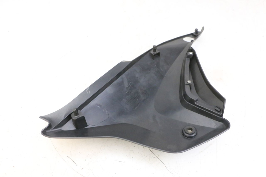 photo de UNTER SITZ VERKLEIDUNG LINKS KSR CODE 125 (2018 - 2020) - Alternative Perspektive