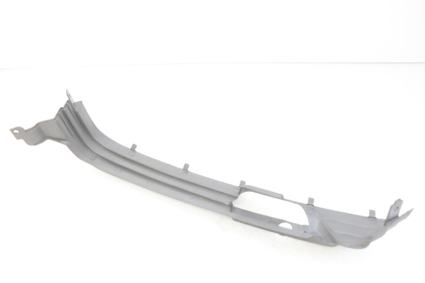 photo de LINKS UNTER DEM LINKEN SITZ SUZUKI CP 80 (1985 - 1996)