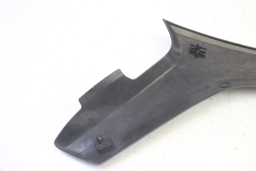 photo de UNTER SITZ VERKLEIDUNG LINKS SUZUKI DL V STROM 1000 (2002 - 2007) - Gesamtansicht des Produkts