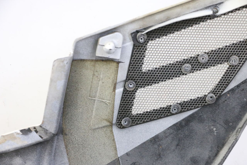 photo de UNTER SITZ VERKLEIDUNG LINKS YAMAHA FJ 36Y 1100 (1984 - 1985)
