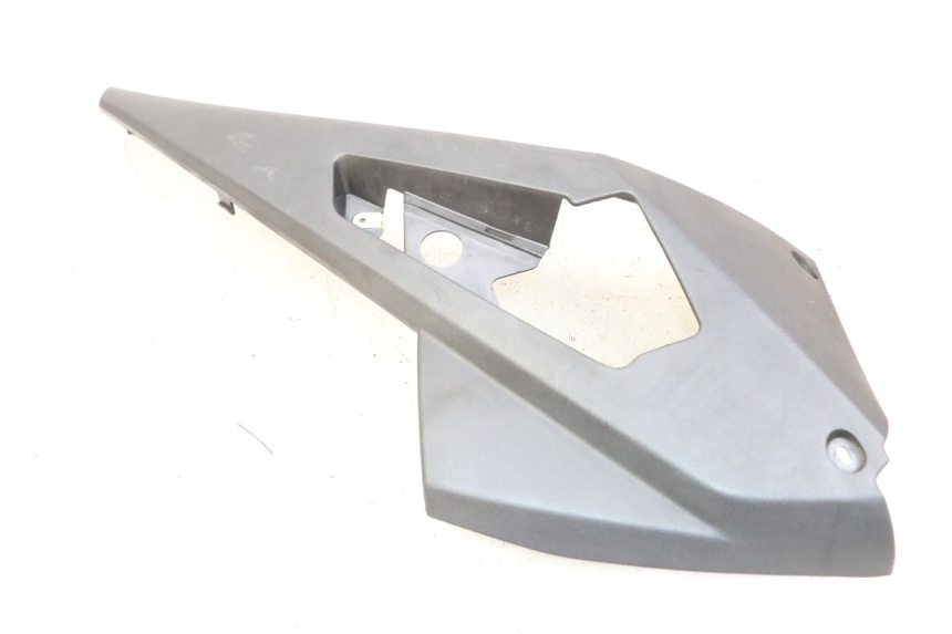 photo de UNTER SITZ VERKLEIDUNG LINKS PEUGEOT GEOPOLIS RS 125 (2007 - 2009)