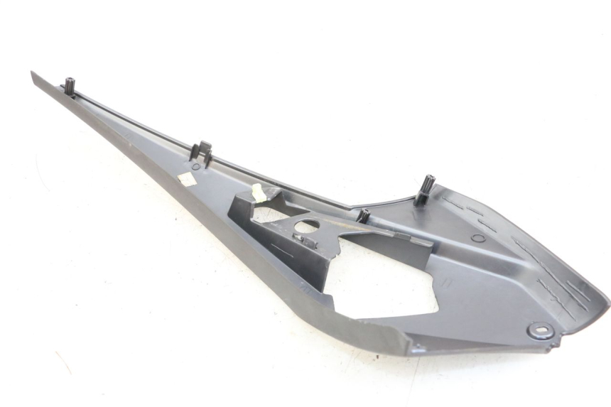 photo de UNTER SITZ VERKLEIDUNG LINKS PEUGEOT GEOPOLIS RS 125 (2007 - 2009)