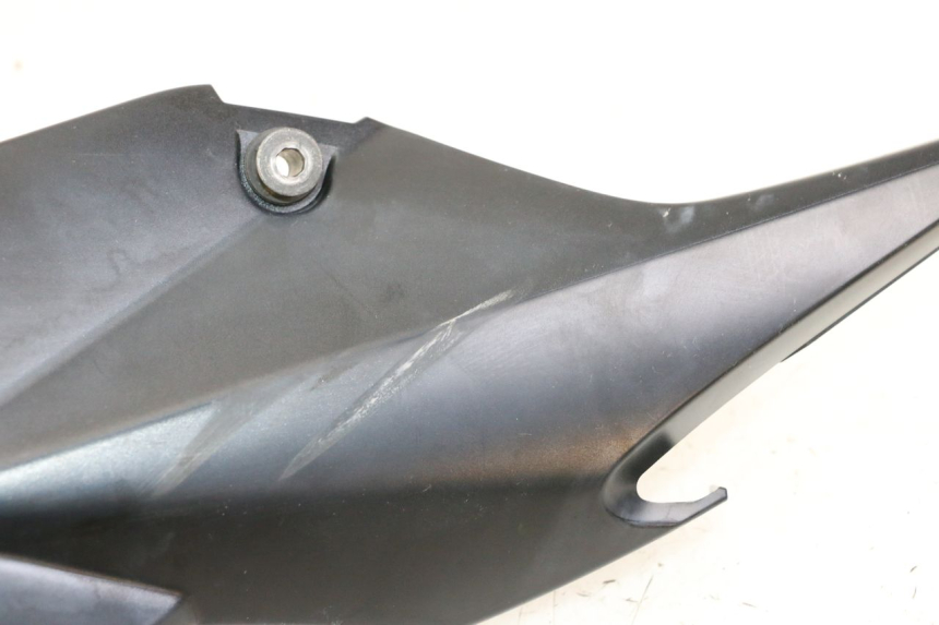 photo de UNTER SITZ VERKLEIDUNG LINKS SUZUKI GSR 750 (2011 - 2017)