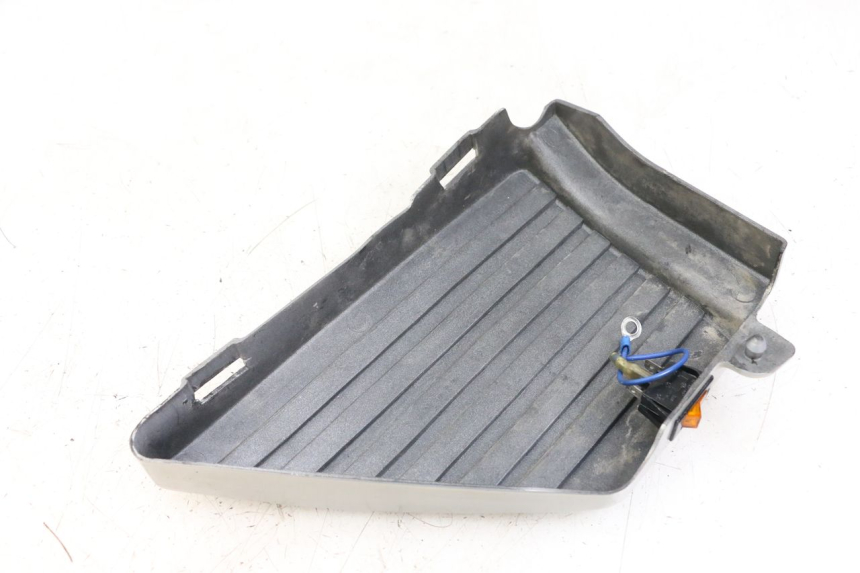 photo de UNTER SITZ VERKLEIDUNG LINKS SUZUKI GSX E 250 (1982 - 1983)