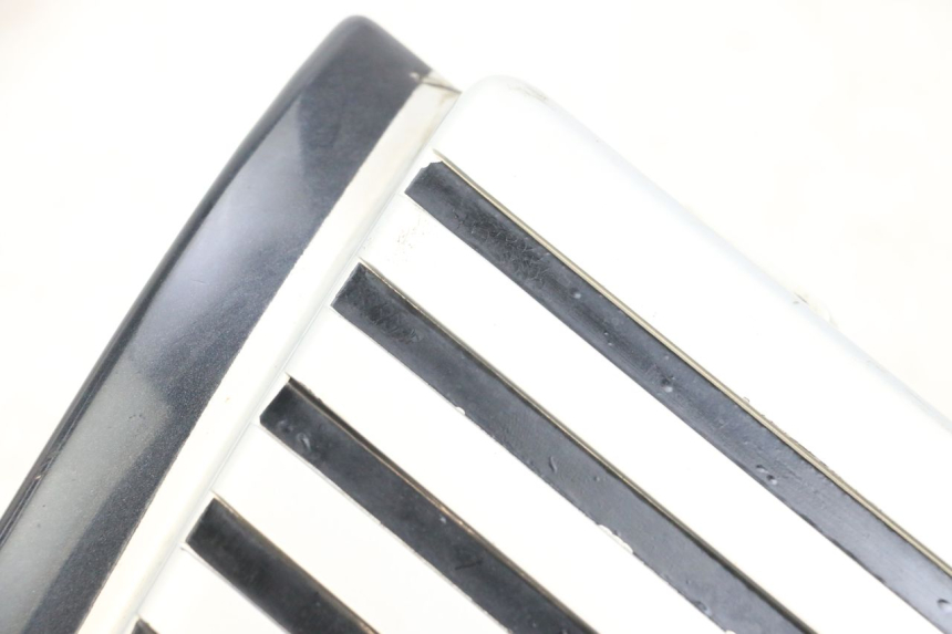 photo de UNTER SITZ VERKLEIDUNG LINKS SUZUKI GSX E 250 (1982 - 1983)