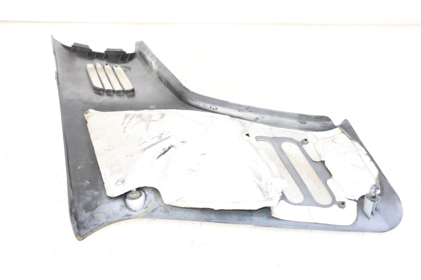 photo de UNTER SITZ VERKLEIDUNG LINKS HONDA CBR F 1000 (1993 - 1996)