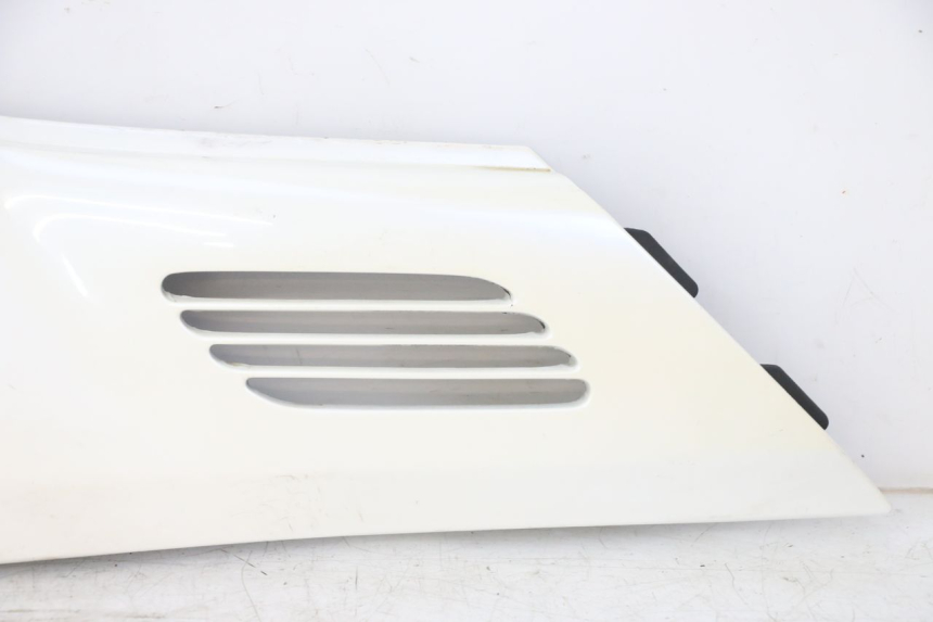 photo de UNTER SITZ VERKLEIDUNG LINKS HONDA CBR F 1000 (1993 - 1996)