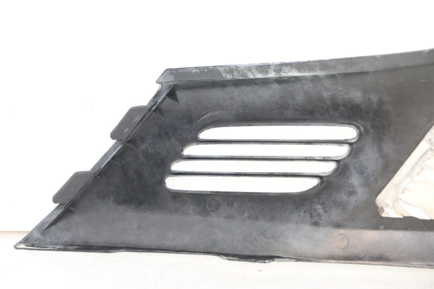 photo de UNTER SITZ VERKLEIDUNG LINKS HONDA CBR F 1000 (1993 - 1996)