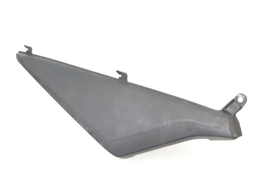 photo de UNTER SITZ VERKLEIDUNG LINKS HONDA VFR F 1200 (2010 - 2015)