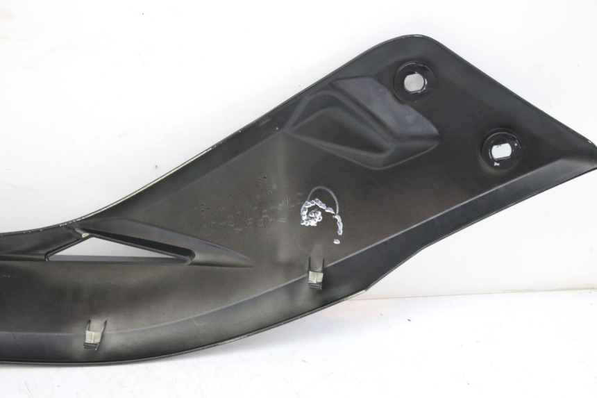 photo de LINKS UNTER DEM LINKEN SITZ MBK SKYCRUISER 125 (2010 - 2013)