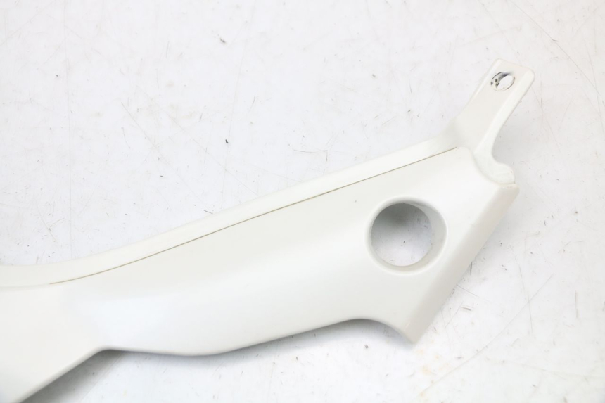 photo de UNTER SITZ VERKLEIDUNG LINKS MOTO GUZZI NORGE 8V GT 1200 (2011 - 2016)