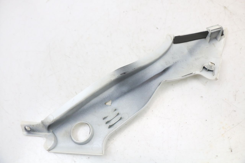 photo de UNTER SITZ VERKLEIDUNG LINKS MOTO GUZZI NORGE 8V GT 1200 (2011 - 2016)