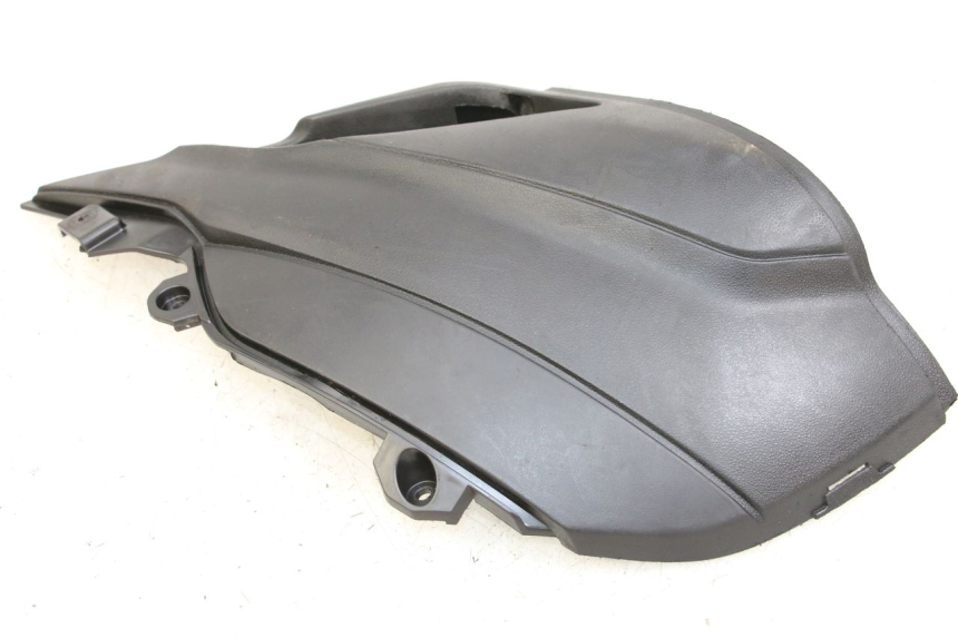 photo de LINKS UNTER DEM LINKEN SITZ PIAGGIO NEW TYPHOON 50 (2018 - 2021)