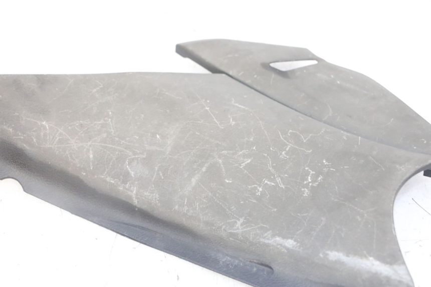 photo de UNTER SITZ VERKLEIDUNG LINKS HONDA NTV DEAUVILLE ABS 700 (2007 - 2016)
