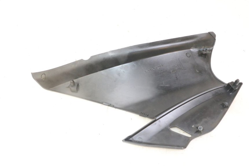 photo de UNTER SITZ VERKLEIDUNG LINKS HONDA NTV DEAUVILLE ABS 700 (2007 - 2016)