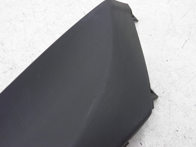 photo de UNTER SITZ VERKLEIDUNG LINKS PIAGGIO FLY 2T 50 (2004 - 2017)