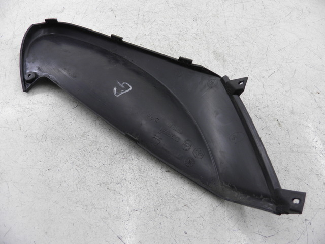 photo de UNTER SITZ VERKLEIDUNG LINKS PIAGGIO FLY 2T 50 (2004 - 2017)