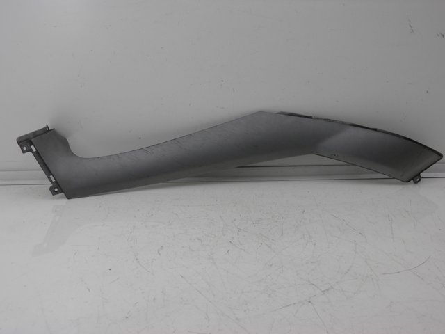 photo de UNTER SITZ VERKLEIDUNG LINKS PIAGGIO MP3 125 (2006 - 2014)