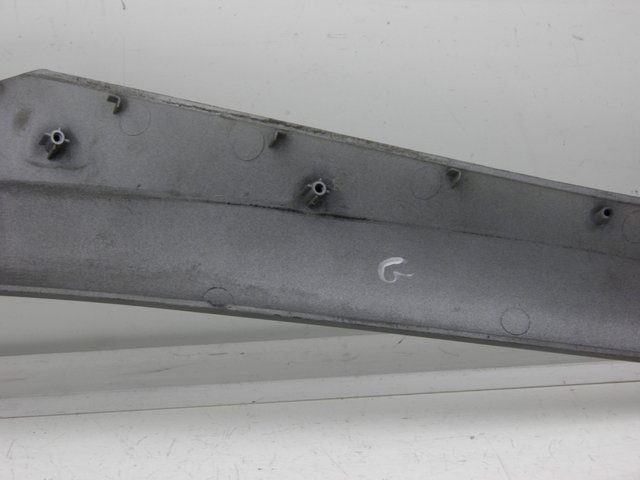 photo de UNTER SITZ VERKLEIDUNG LINKS PIAGGIO MP3 125 (2006 - 2014)