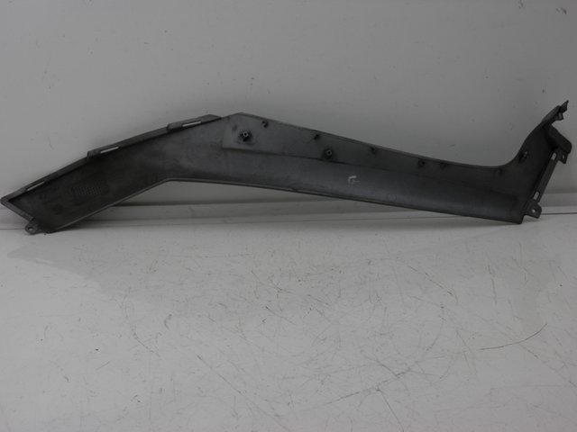 photo de UNTER SITZ VERKLEIDUNG LINKS PIAGGIO MP3 125 (2006 - 2014)