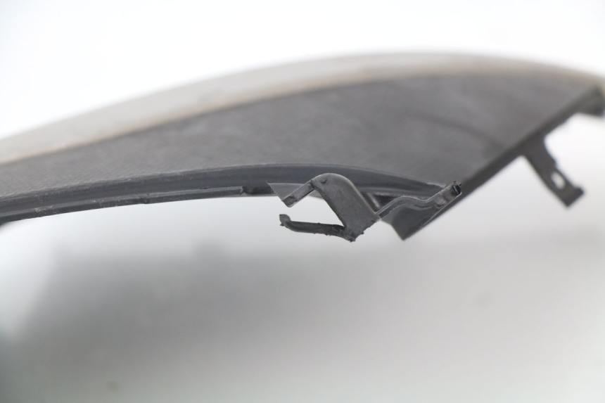 photo de UNTER SITZ VERKLEIDUNG LINKS PIAGGIO NRG 50 (2004 - 2017)