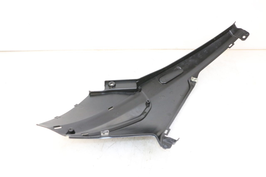 photo de UNTER SITZ VERKLEIDUNG LINKS PIAGGIO NRG POWER PUREJET 50 (2018 - 2021)