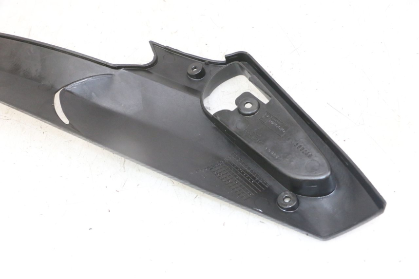 photo de UNTER SITZ VERKLEIDUNG LINKS GILERA RUNNER SL 50 (2006 - 2009)