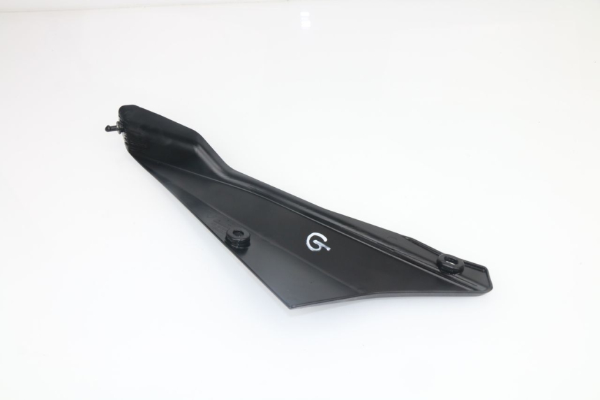 photo de UNTER SITZ VERKLEIDUNG LINKS GILERA SMT SUPERMOTARD 50 (2009 - 2017)