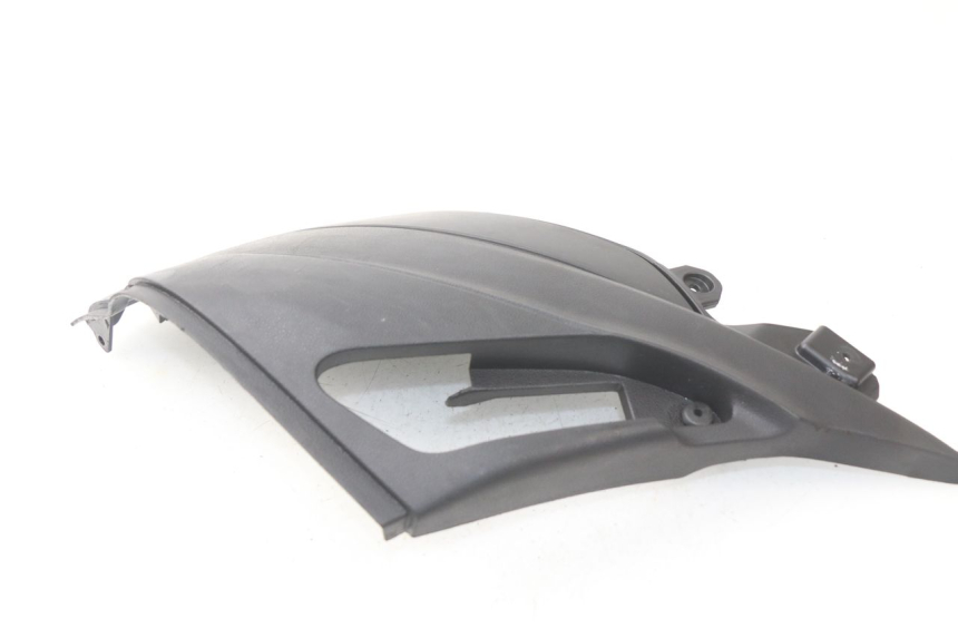 photo de UNTER SITZ VERKLEIDUNG LINKS APRILIA SR 2T 50 (2018 - 2022)